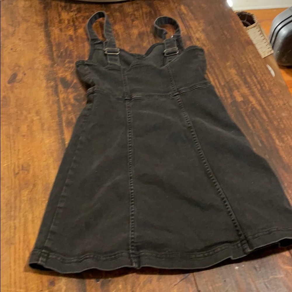 URBAN OUTFITTERS FADED BLACK DENIM MINI DRESS - Picture 8 of 14